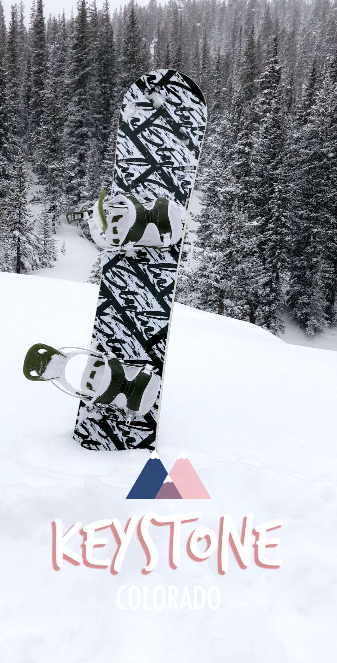 STYLN® Abstract Triangles Snowboard